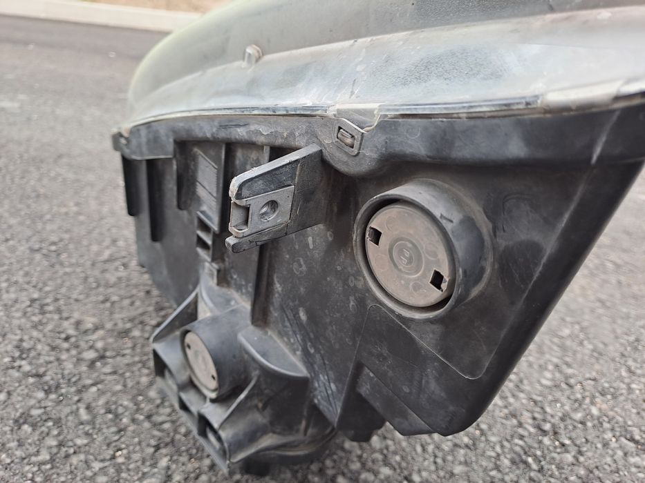 Фарове БМВ  е90 е91