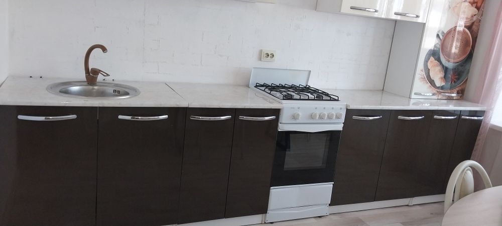Кухнни гарнитур и газовка