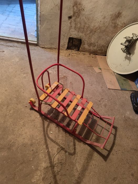 Зимние санки с колесами