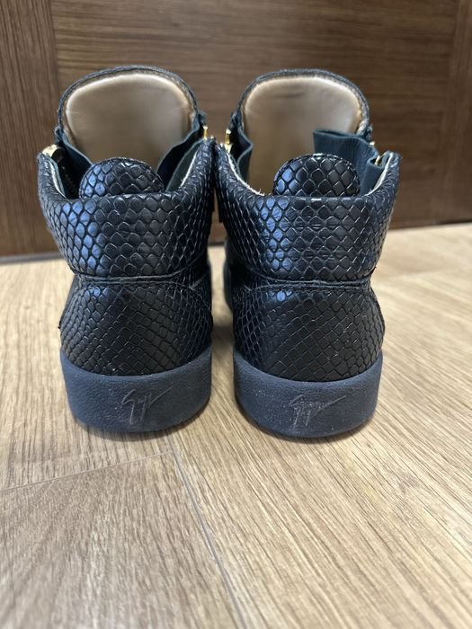 Giuseppe Zanotti 44 номер НОВИ