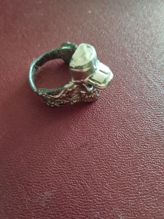 Перстень рокерский новый