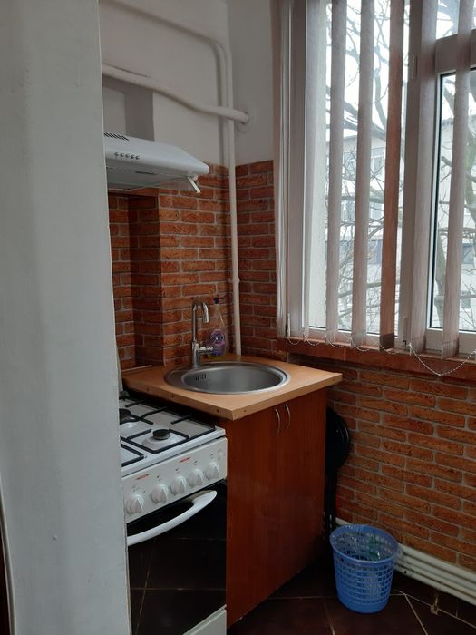 Apartament cu 2 camere de închiriat