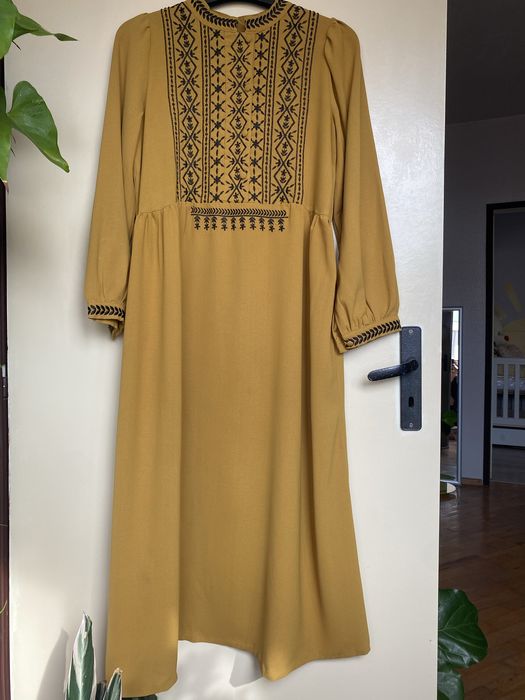 Дълга дамска рокля с етно мотиви, р-р L