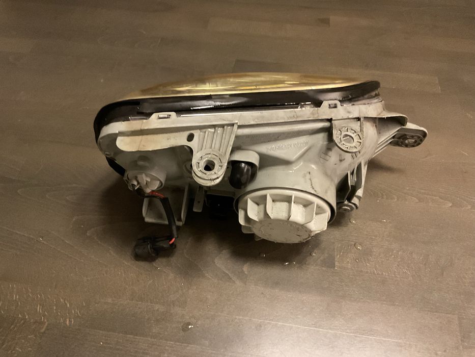 Hyundai Santa Fe 2001-2006 - ляв фар Депо