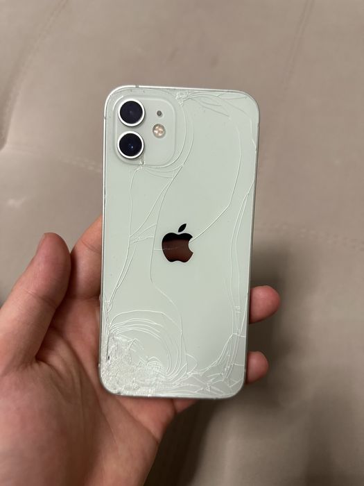 Айфон 12 128 гб продам