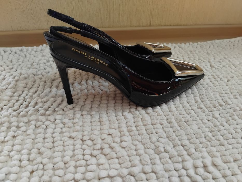 Saint Laurent налични