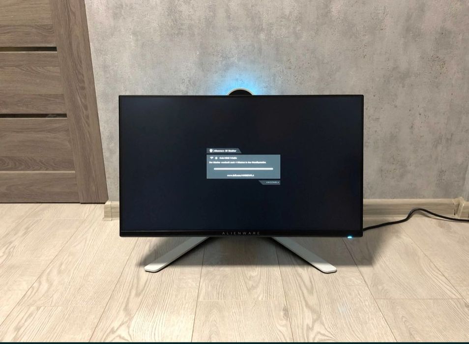 Геймърски монитор Alienware 25" FHD, 240Hz,бял