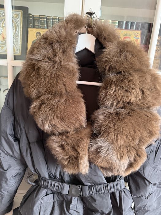 Geaca cu guler de blana naturala