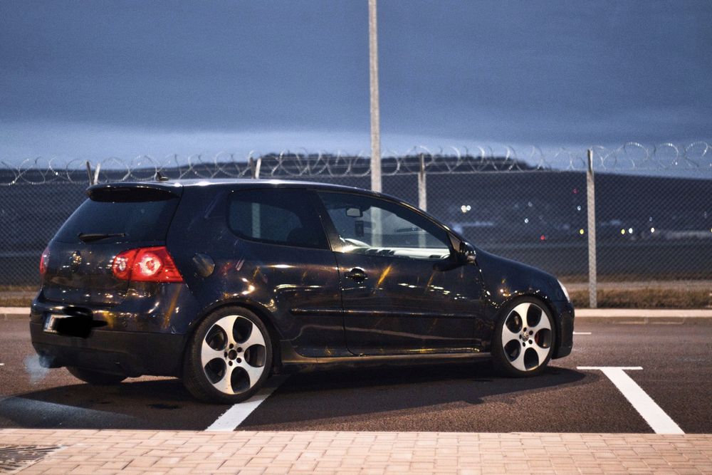 VOLKSWAGEN Golf 2005 — imagine 1