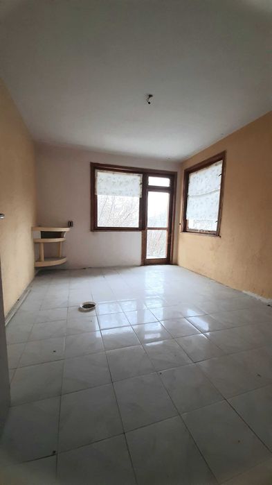 Продава се Етаж от къща в Омуртаг - 110 кв.м за 746 €/кв.м - Снимка #6