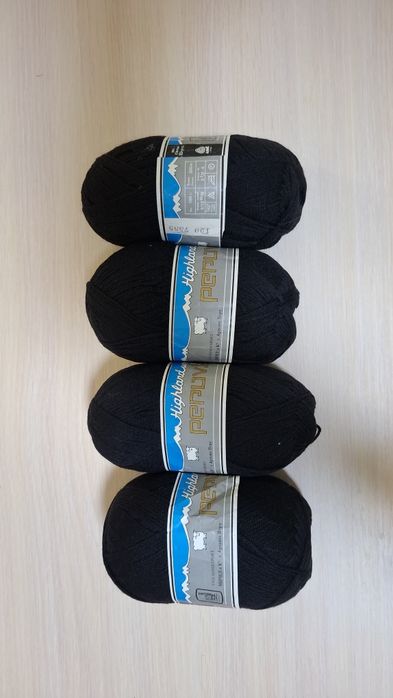 Продам пряжу (новая). Овечья шерсть 100%.