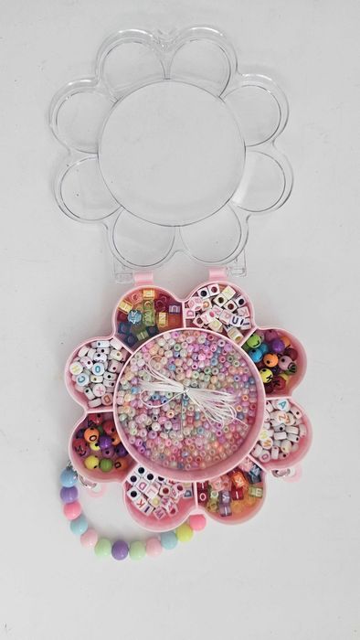 Нов модел органайзер с мъниста чантичка цвете с капак