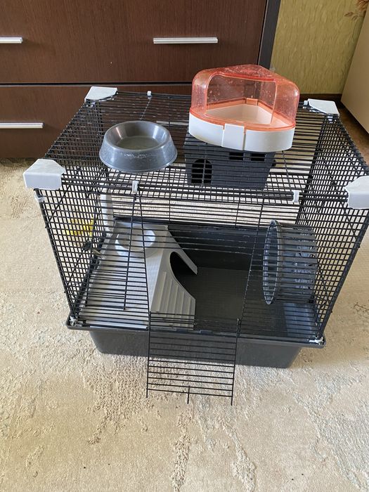 Продам клетку для хомяка