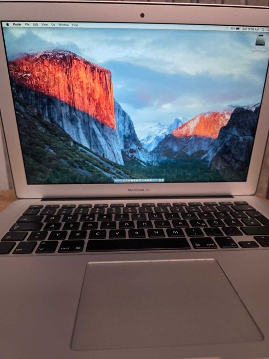Лаптоп втора употреба Apple MacBook Air