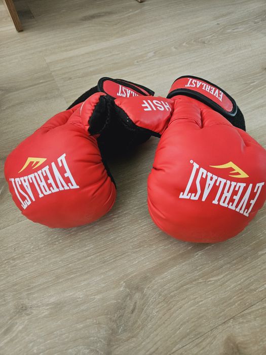 Перчатки спортивные