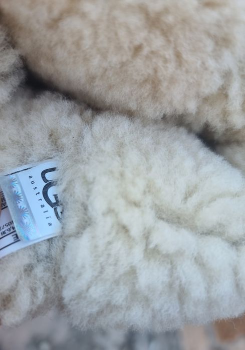 Cizme înalte,de piele impermeabilăUGG