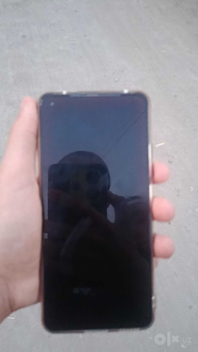 Telefon sotiladi...
