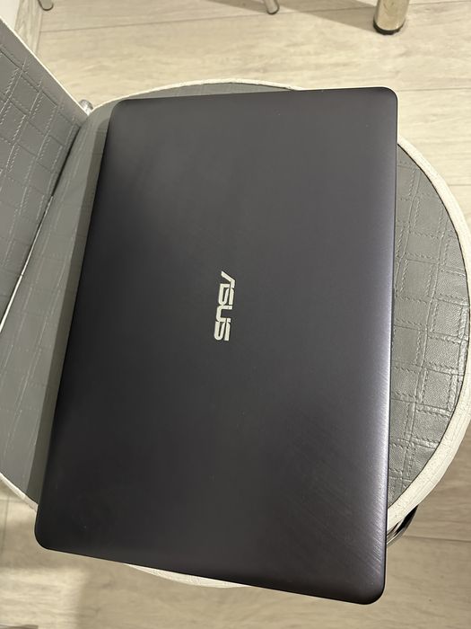 Продам ноутбук asus