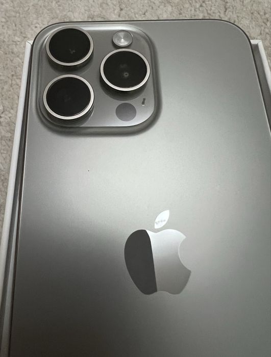 iPhone 15 Pro Max (EAC) / 256GB / Natural Titanium