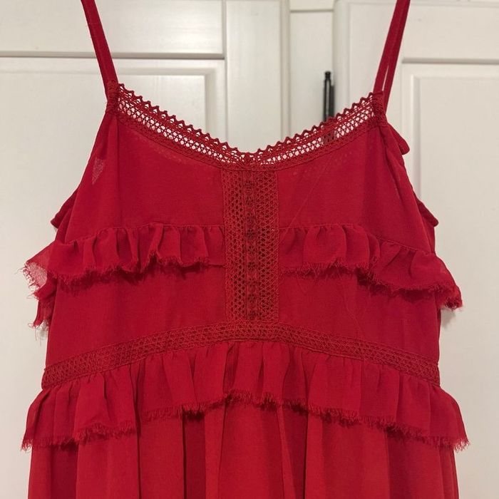 Яркий сарафан Mango на лето