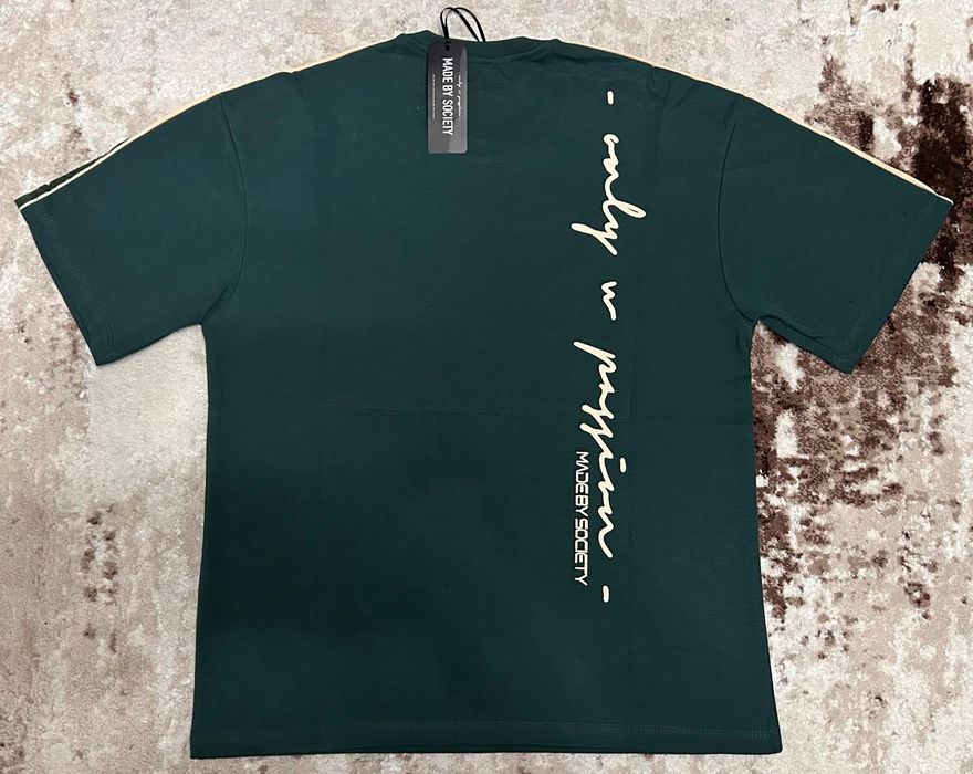 Vând compleu nou de bărbați Made by Society