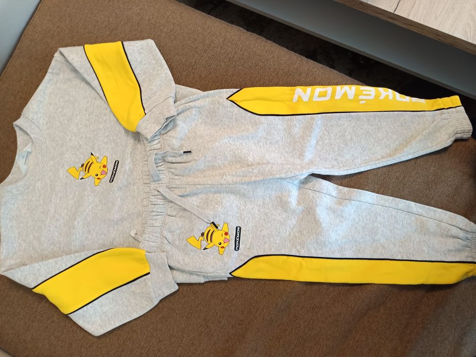 Trening Pokemon baieti