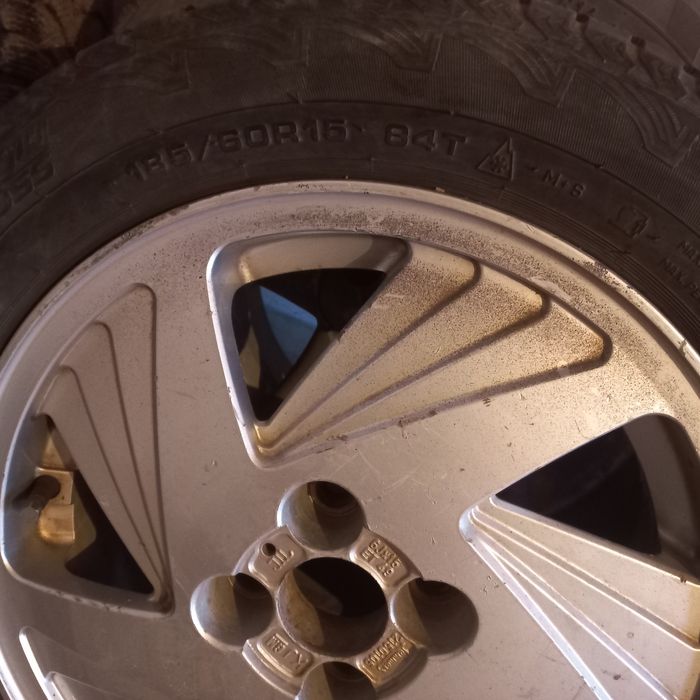 Продам диски с резиной