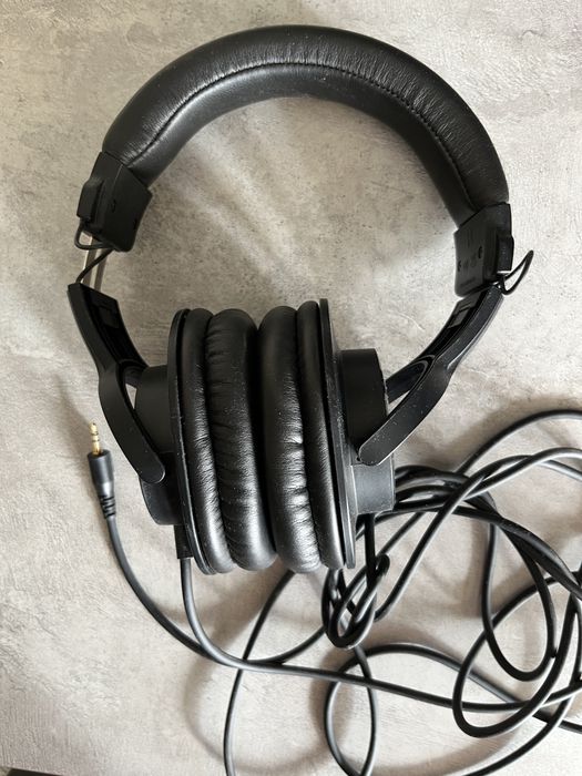 Наушники Audiotechnica ATH M20-X
