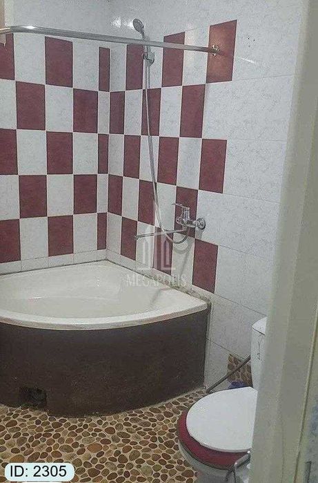 5 mikr jomiy tarafdan 3 xonali  kvartira sotiladi №2305