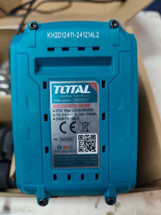 Гайковерт,перфоратор, ъглошлаиф,зарядно ,батерии-тотал