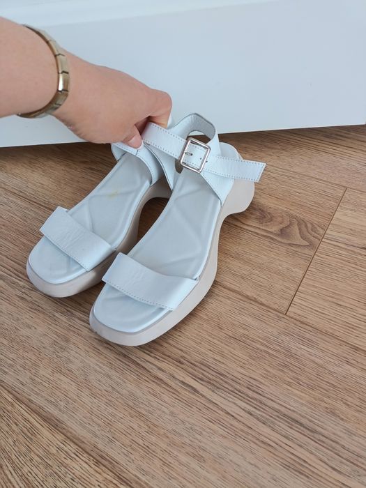 Кожаные сандали 37 размер