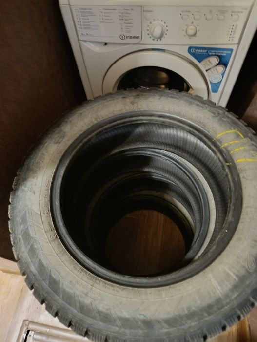Шины зимние шипованая  185/65R15