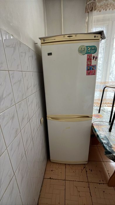 LG No frost рабочий морозит и холодит