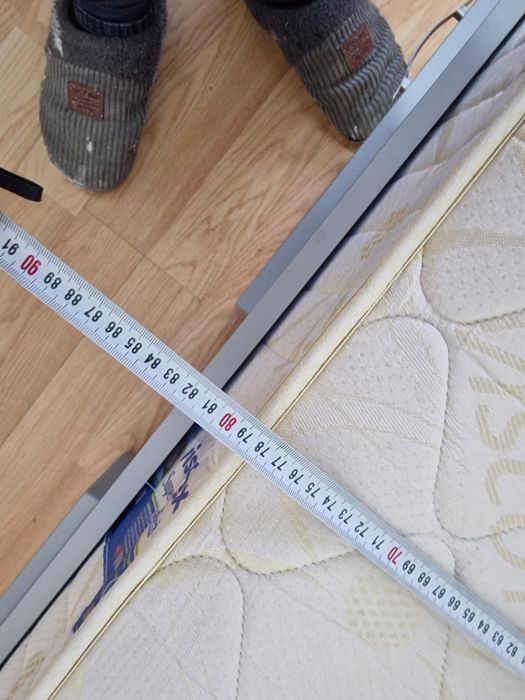 Pat de o persoana 1.8m x 0.85m