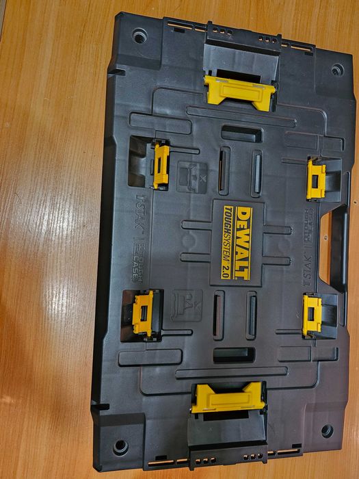 Dewalt Адаптер TSTAK на Toughsystem