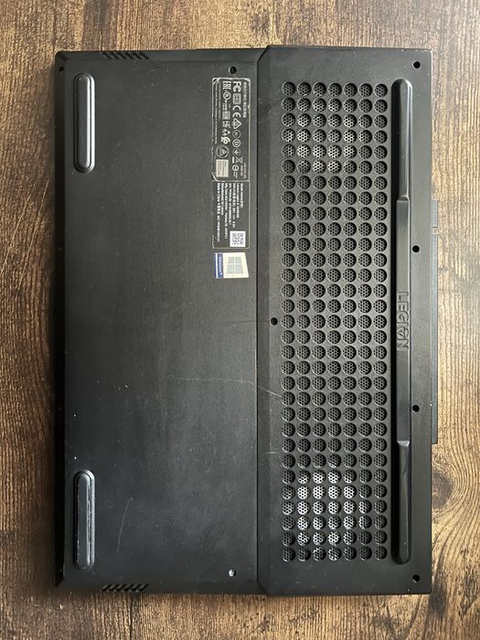 Геймърски лаптоп Lenovo Legion 5