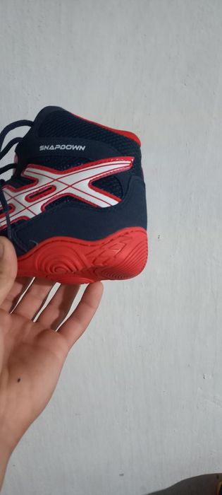 ASICS snapdown barsovkalari ishonchli