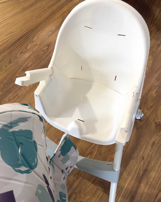 Scaun de masa pliabil SmartVibe cu spatar reglabil si tavita dubla