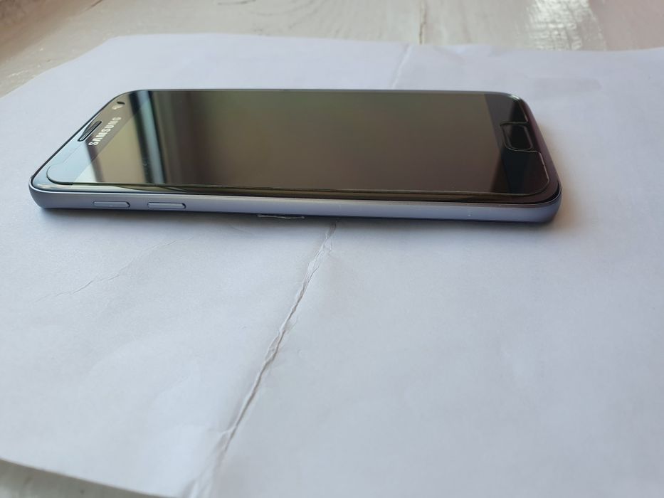 Продам самсунг S7 отличном состояние