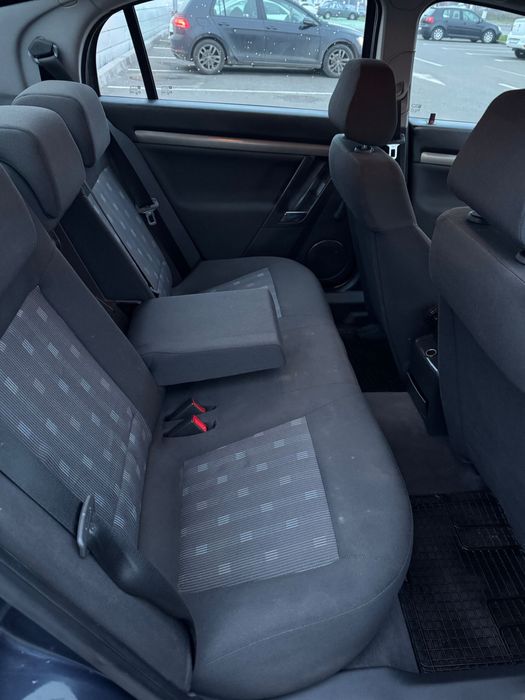 Opel vectra/138000 km reali/stare buna!