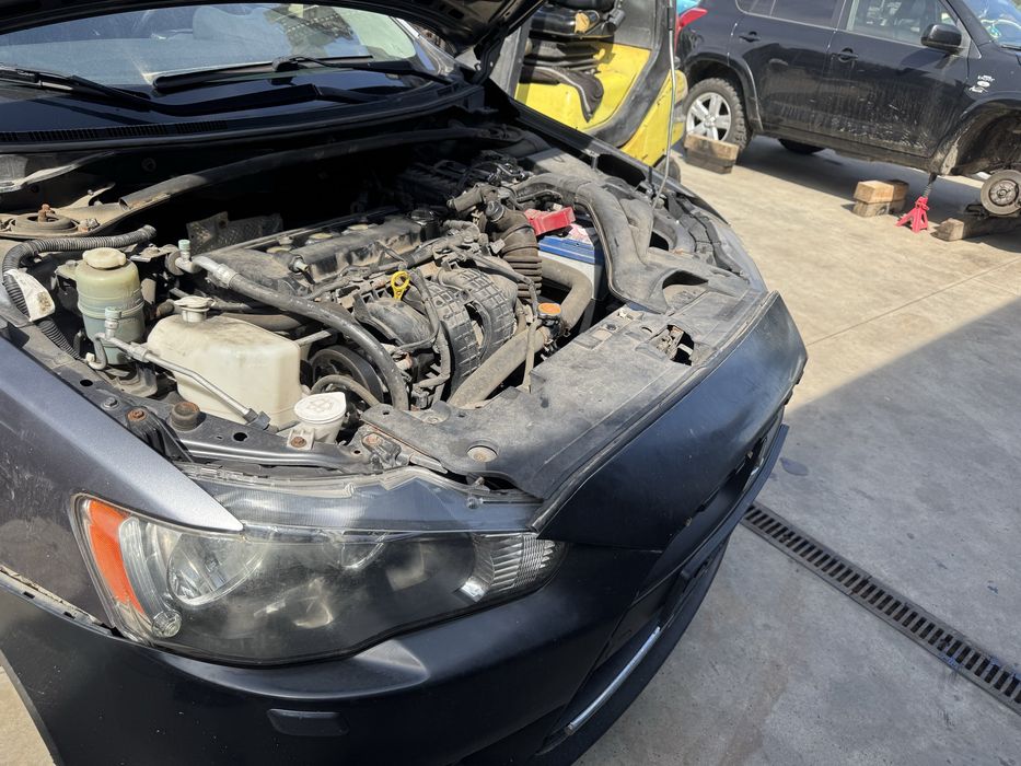 Fata completa bot mitsubishi Lancer 2010 motor 1,8 benzina