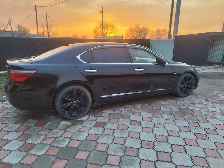 Продам лексус  ввариянты