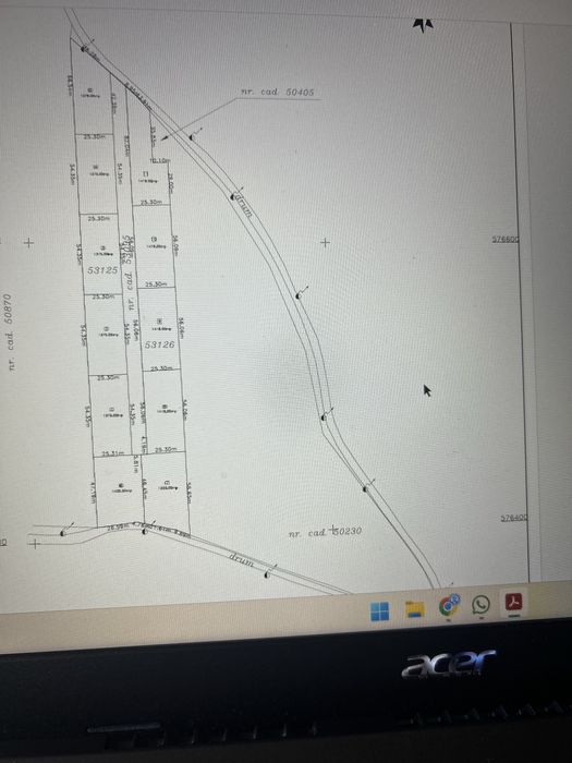 Vand parcele de 1375 si 1415 mp  la Belis aproape de lac