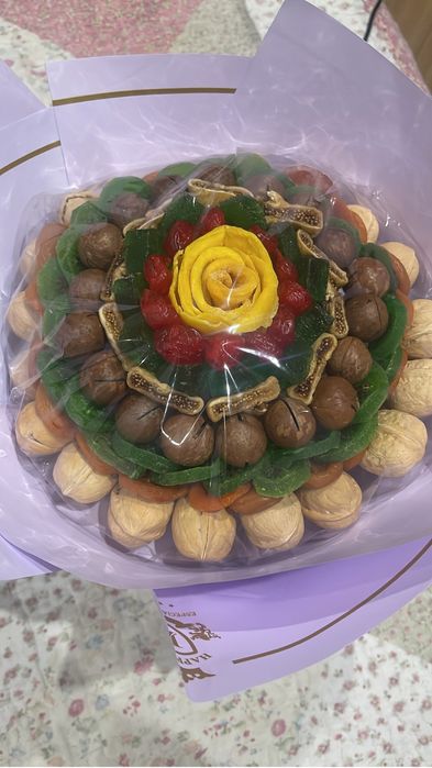 Букеты из сухофруктов
