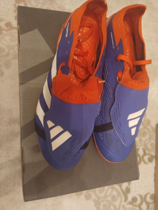 Бутсы adidas predator