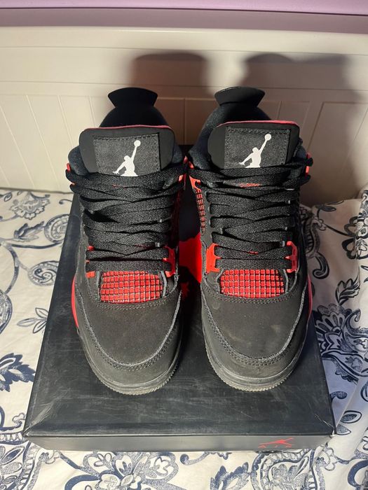 Air Jordan 4 red thunder