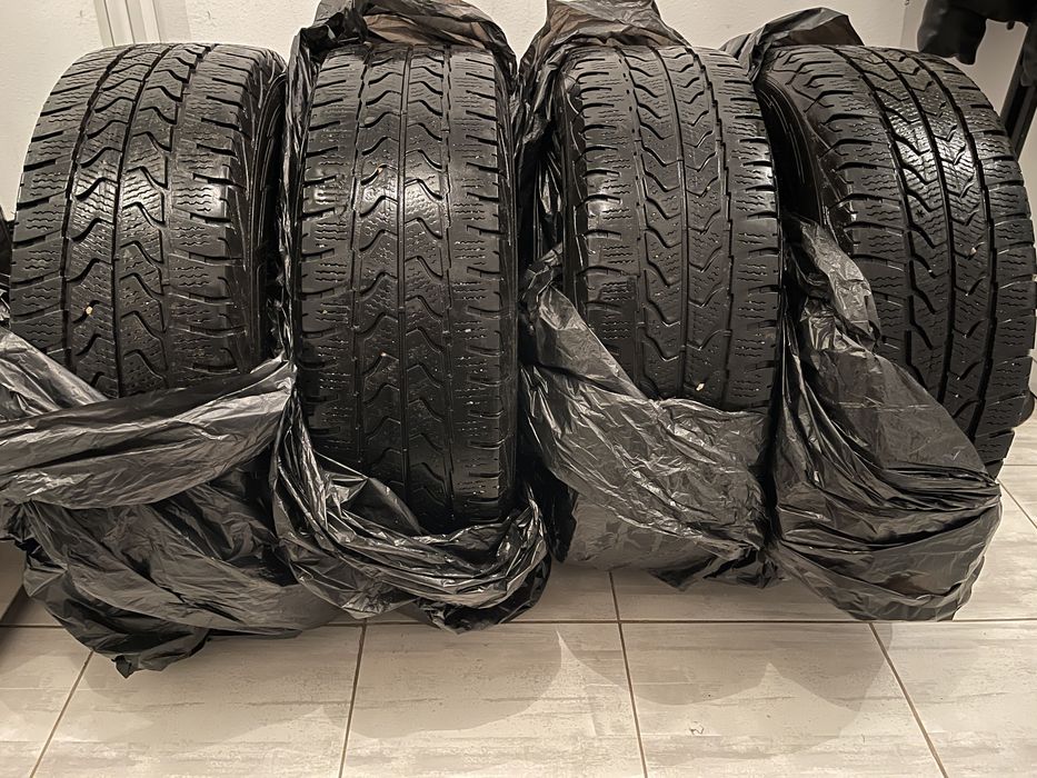 Зимни Гуми Goodyear ultra grip 215/65/16