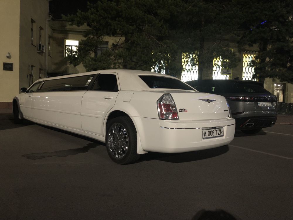 Лимузины Алмиаты chrysler300c