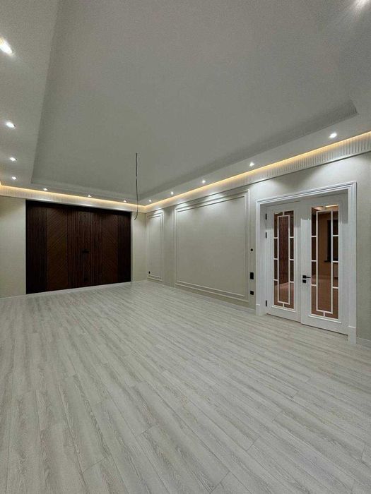 ПРОДАЕТСЯ ДОМ на Прекрасный 3 Соток 8 Комната