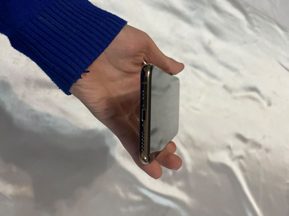 IPhone xs, 64 gbне вскрывался